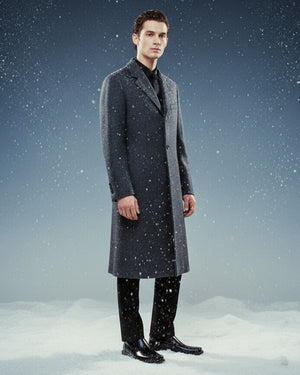 LB56-BLK-stading_on_snow